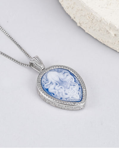 Elegante Colgante Camafeo en Plata con Diseño de Gota - Image 8