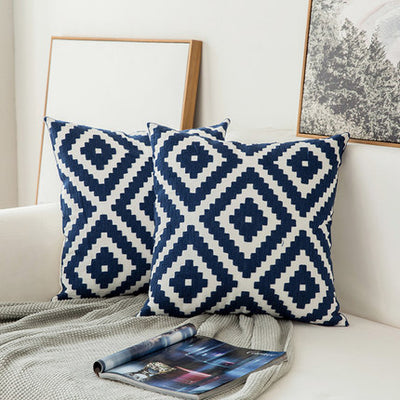 Funda de Almohada Bordada Clásica sin Relleno - Image 9