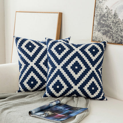 Funda de Almohada Bordada Clásica sin Relleno - Image 9