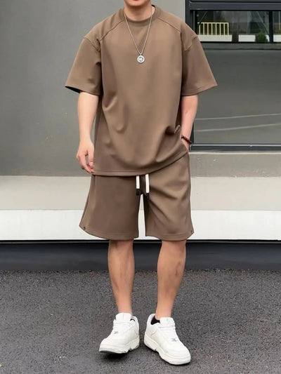 Khaki men's short-sleeved t-shirt and matching shorts set, featuring a loose fit and white drawstring. - Image 15