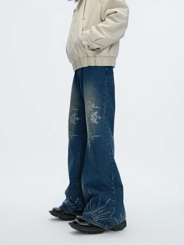 Jeans Acampanados Efecto Lavado con Cristales Brillantes