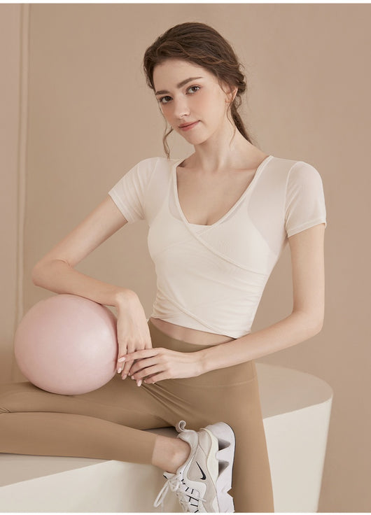 Conjunto de Pilates Manga Corta con Soporte de Pecho - Image 17