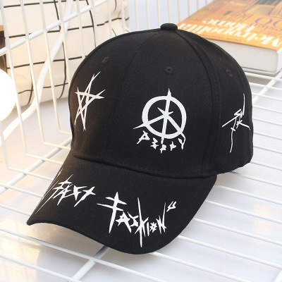 Gorra Snapback Patchwork Graffiti Blanco y Negro - Estilo Hip Hop Urbano Unisex - Image 5