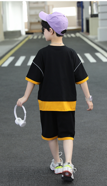 Conjunto Infantil Estampado de Dos Piezas - Image 8