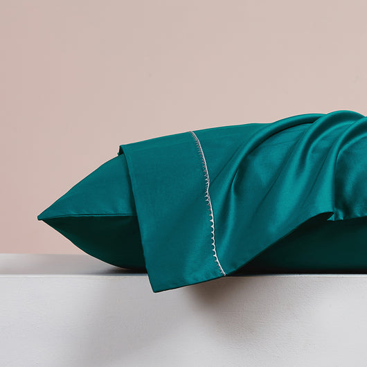 Par de Fundas de Almohada Bordadas con Ácido Hialurónico 60s - Image 5