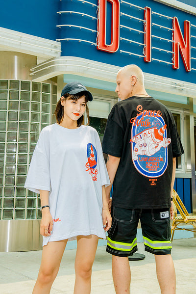 Playera Retro Oso Espacial - Corte Holgado Verano - Image 2