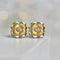 Aretes Floreados Bicolor con Acabado Satinado