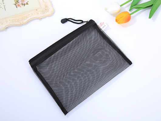 Bolsa de Cosméticos Transparente Portátil - Diseño Cute para Viajes - Image 4