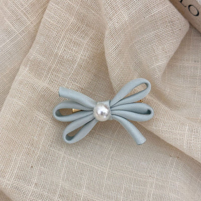 Clips de Cabello con Moño de Perla - Par de Horquillas Pato Laterales - Image 9