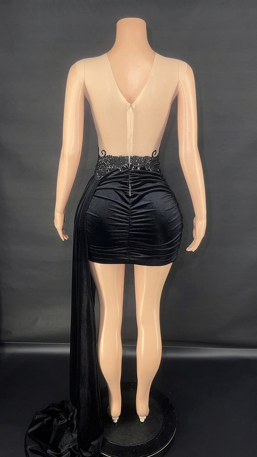 Vestido de Noche Elegante con Cola Lateral para Cantantes y Eventos - Image 16