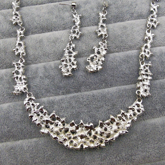 Conjunto de Aretes y Collar Gota de Agua con Diamantes Completos - Image 7