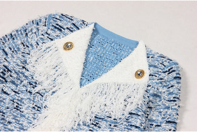 Abrigo Tweed Elegante con Cuello Vuelto y Detalle de Borla - Image 7