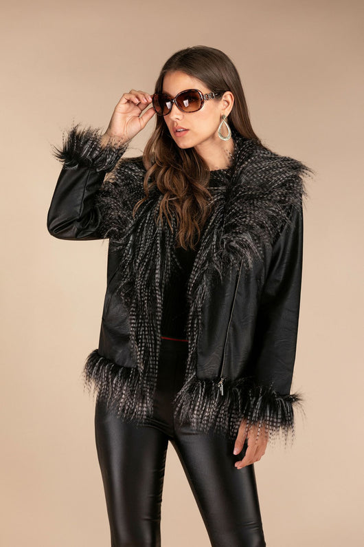 Chaqueta de Cuero con Detalles de Piel de Mapache Sintética - Image 18