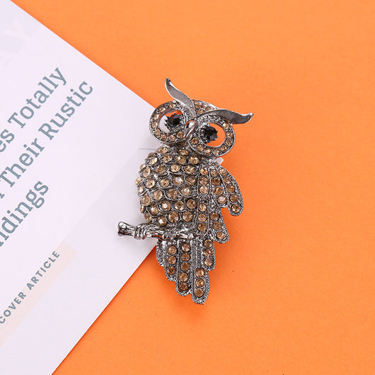 Broche de Flecos Elegante para Mujer - Accesorio de Moda Premium - Image 7