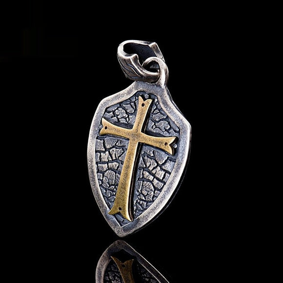 Collar Colgante Escudo Cruz Plata S925 - Estilo Gótico Minimalista