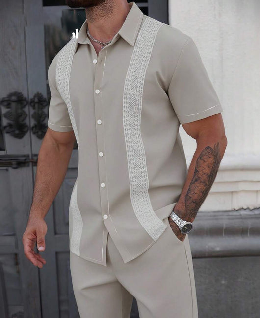 Conjunto de Camisa y Pantalones Cortos con Estampado en Solapa - Image 8