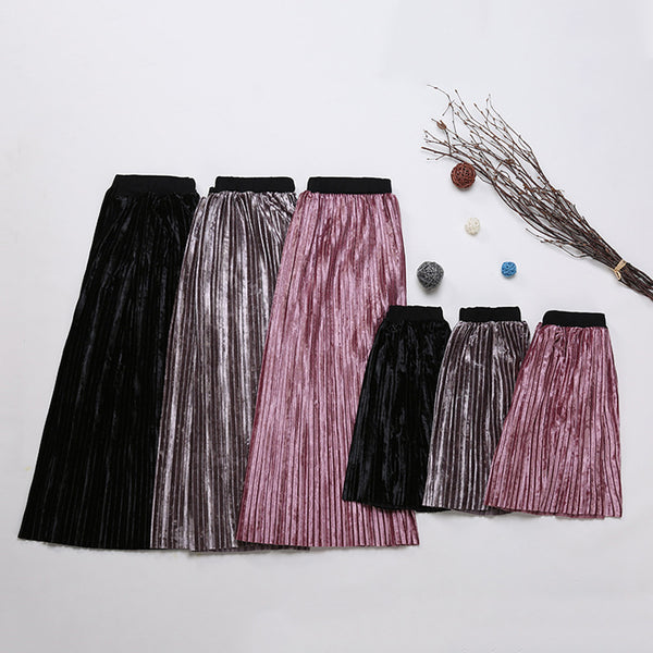 Conjunto a Juego Mamá e Hija con Falda Plisada Simple