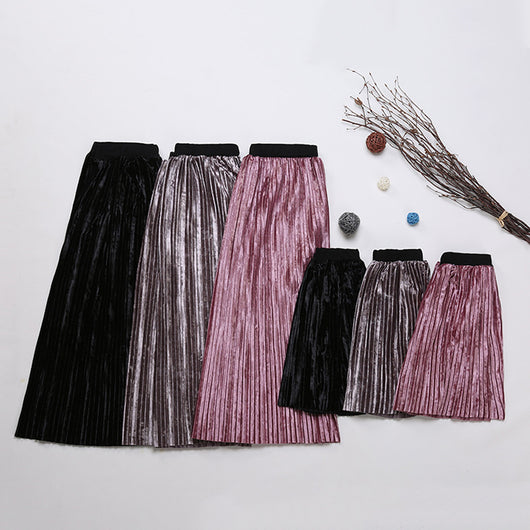 Conjunto a Juego Mamá e Hija con Falda Plisada Simple