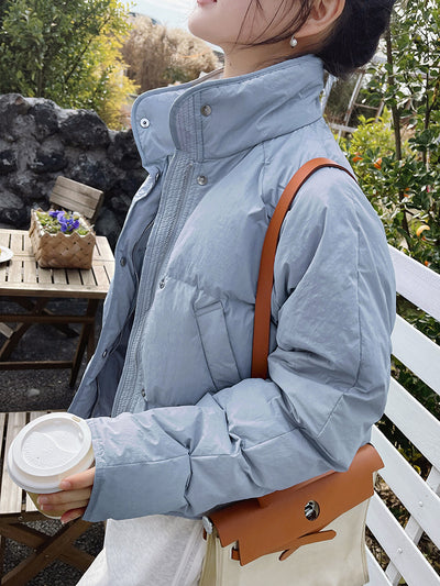 Chaqueta Acolchada Corta con Cuello Parado para Mujer - Image 17