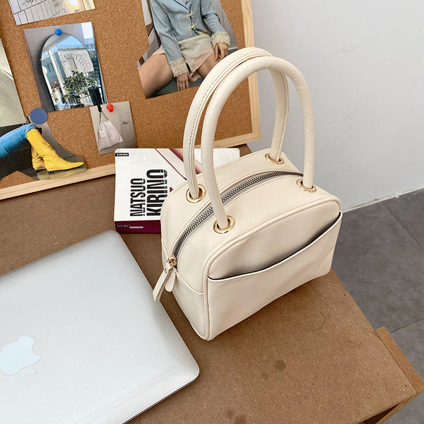Bolso de Mano Cuadrado con Patrón Lichi - Diseño Minimalista y Elegante