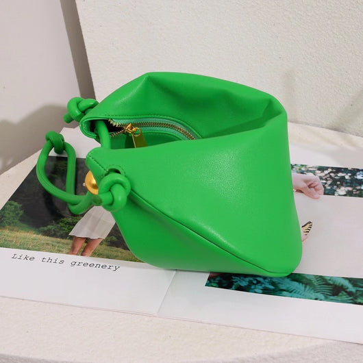 Bolso Axilar de Cuero Vacuno Tejido Liso con Detalles Dorados - Image 18