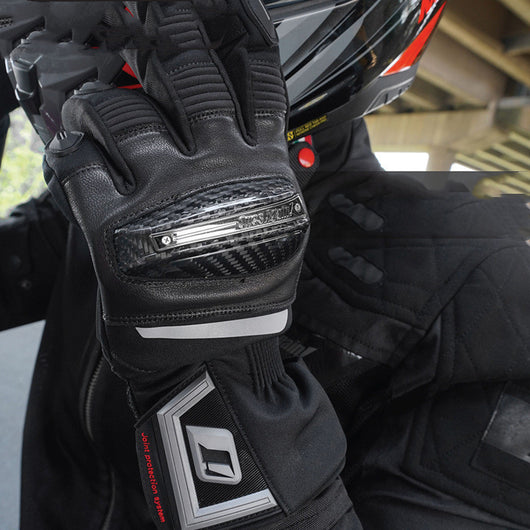 Guantes de Motociclismo en Cuero Genuino con Protección de Fibra de Carbono - Image 9