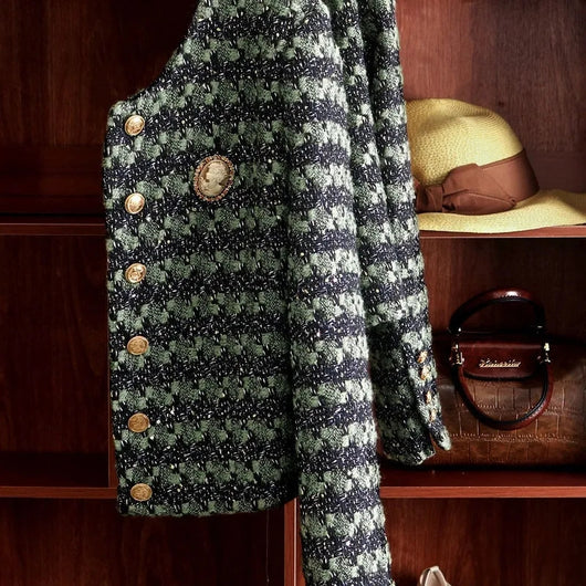 Chaqueta Suelta de Rayas Verdes para Mujer - Estilo Casual Moderno - Image 2