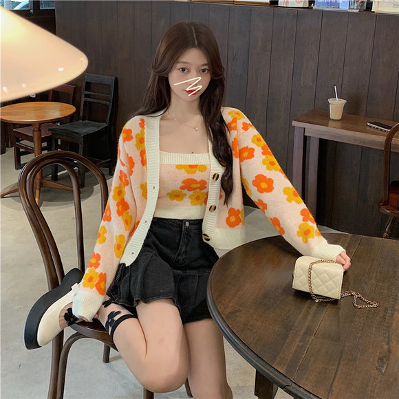 Conjunto Dos Piezas Mujer: Cardigan Floral Retro Corto + Camiseta Tejida
