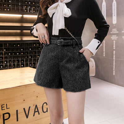 Shorts de Cintura Alta en Lana con Pierna Ancha - Image 8