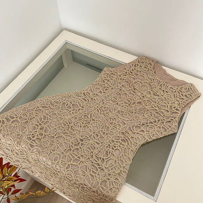 Vestido Midi Elegante Ajustado con Bordado 3D en Hilo Dorado - Image 4