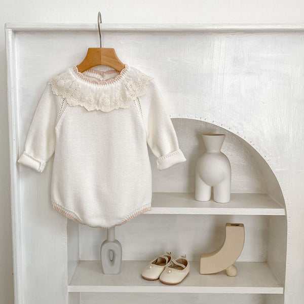 Suéter Infantil Otoño con Cuello de Encaje y Manga Larga