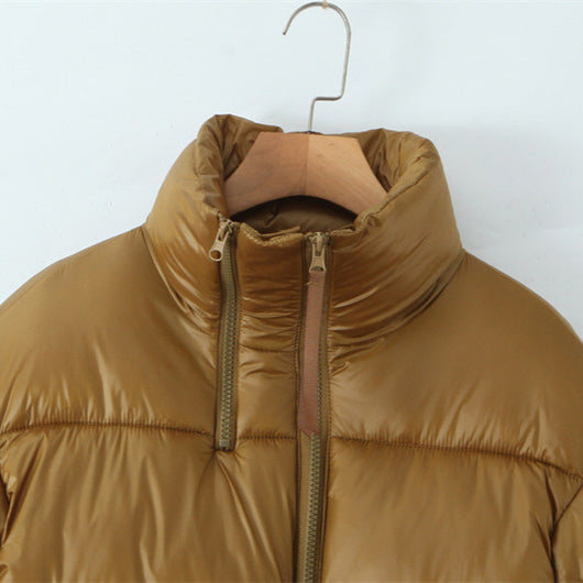 Abrigo Puffer Dorado con Cuello Alto y Doble Cierre para Mujer - Image 3