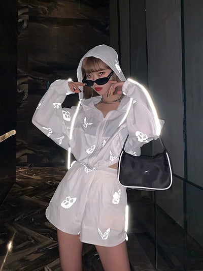 Conjunto Deportivo Mujer con Estampado Reflectante Mariposa y Sudadera - Image 4