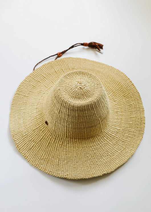 Sombrero de sol tejido
