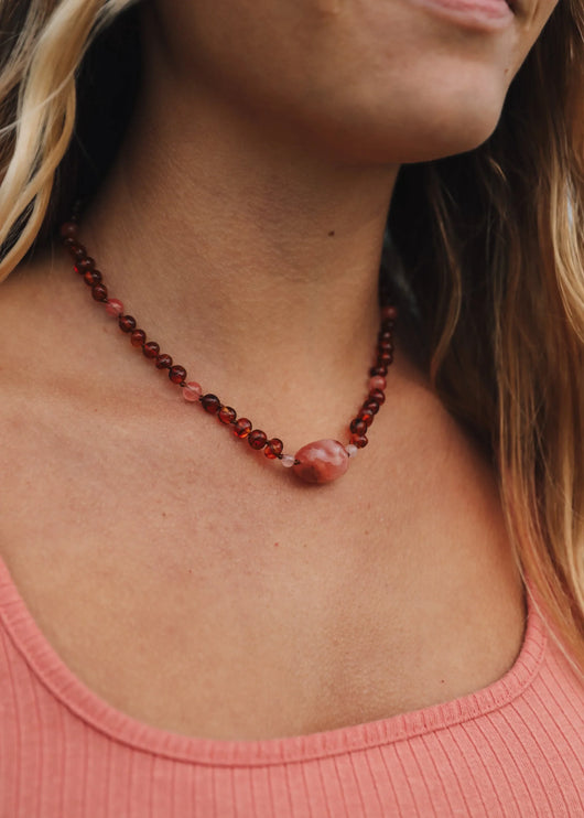 Âmbar Cognac Báltico || Quartzo Cereja + Quartzo Rosa || Conjunto de Colar