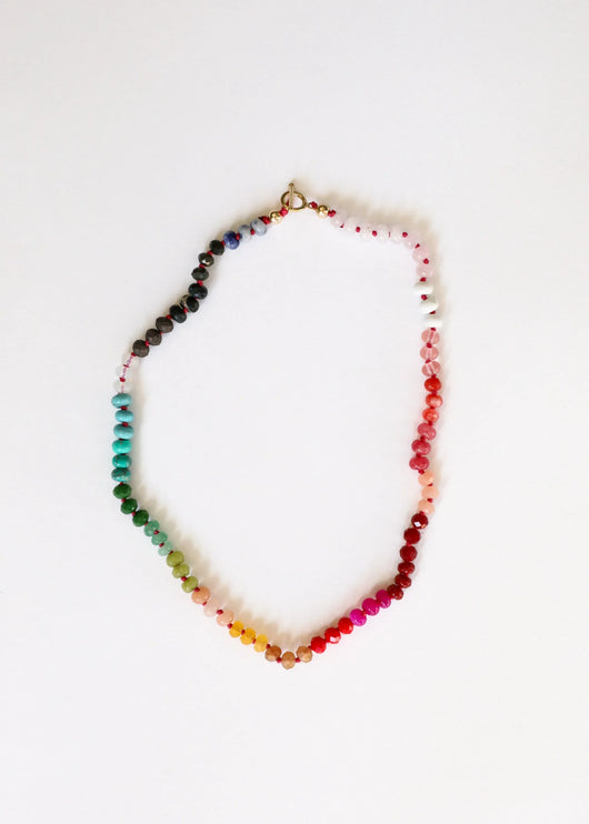 Colar de Pedra Natural + Fecho Banhado a Ouro 14k: Paraíso