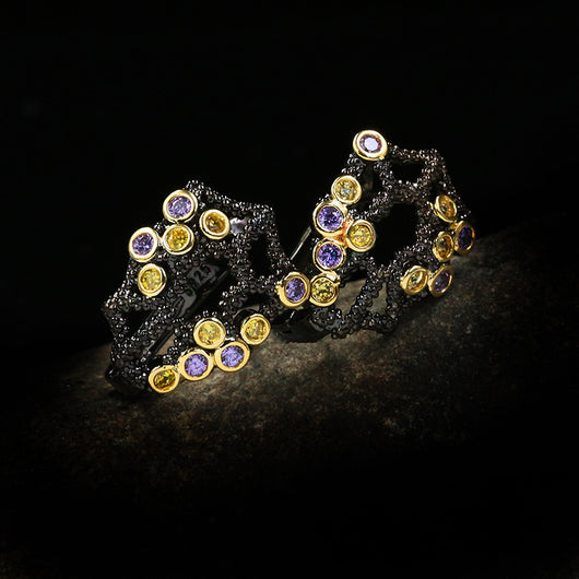 Aretes Flor de Diamante Hueco con Cristales Brillantes - Image 10