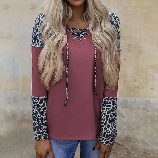 Blusa Suelta de Leopardo con Mangas Largas y Costuras Combinadas - Image 11