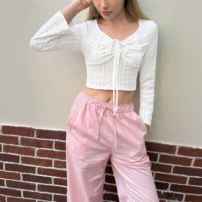 Blusa Transpirable con Detalles Calados y Mangas Largas - Image 4