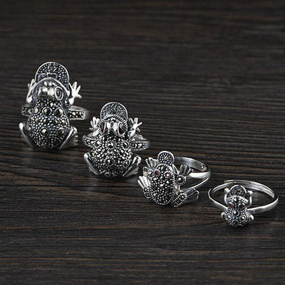 Anillo de Plata Thai Vintage con Diseño de Cigarra y Rana Dorada - Image 9