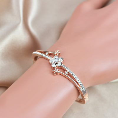 Reloj de Cuarzo Lujo con Diamantes y Pulsera Doble Capa - Set 2 Piezas - Image 18