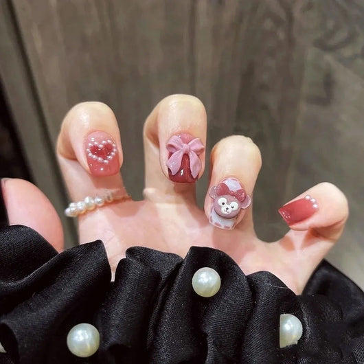 Diseño de Uñas Arco Amor con Perlas y Degradado - Image 4