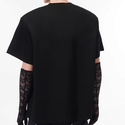 Remera Negra con Costuras Huecas y Acolchado en Hombros - Image 13