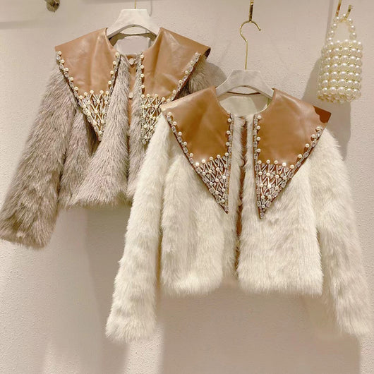 Abrigo Acolchado para Mujer con Cuello Decorado de Perlas - Image 8