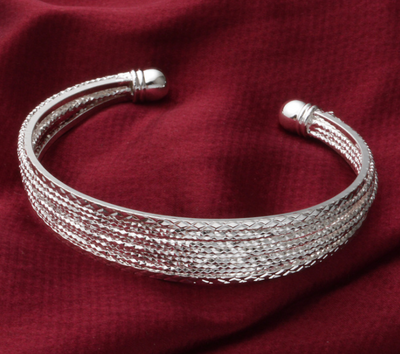 Pulsera de Flores Delicada - Image 9