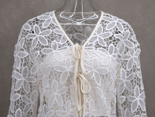Vestido Bandage Elegante con Encaje Floral Calado y Bordado - Image 17