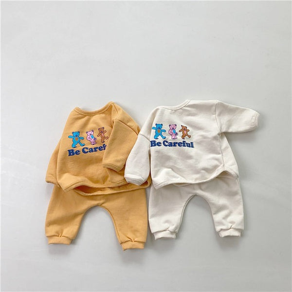 Conjunto de Buzo y Pantalón Infantil con Estampado de Osito Cartoon
