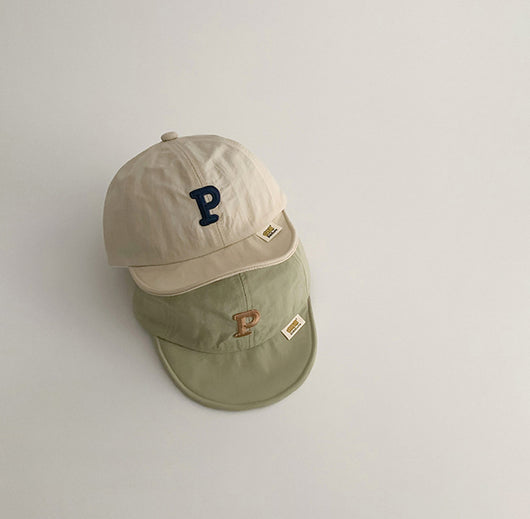 Gorra Infantil con Protección Solar - Diseño Alfabeto - Image 10