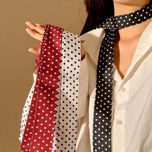 Pañuelo de Seda Coreano con Lunares Blanco y Negro para Mujer