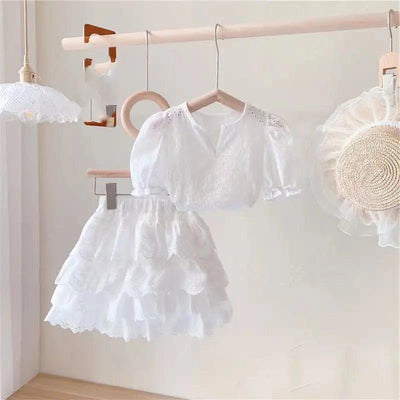 Conjunto Infantil Estilo Vaquero con Blusa Calada y Falda Corta